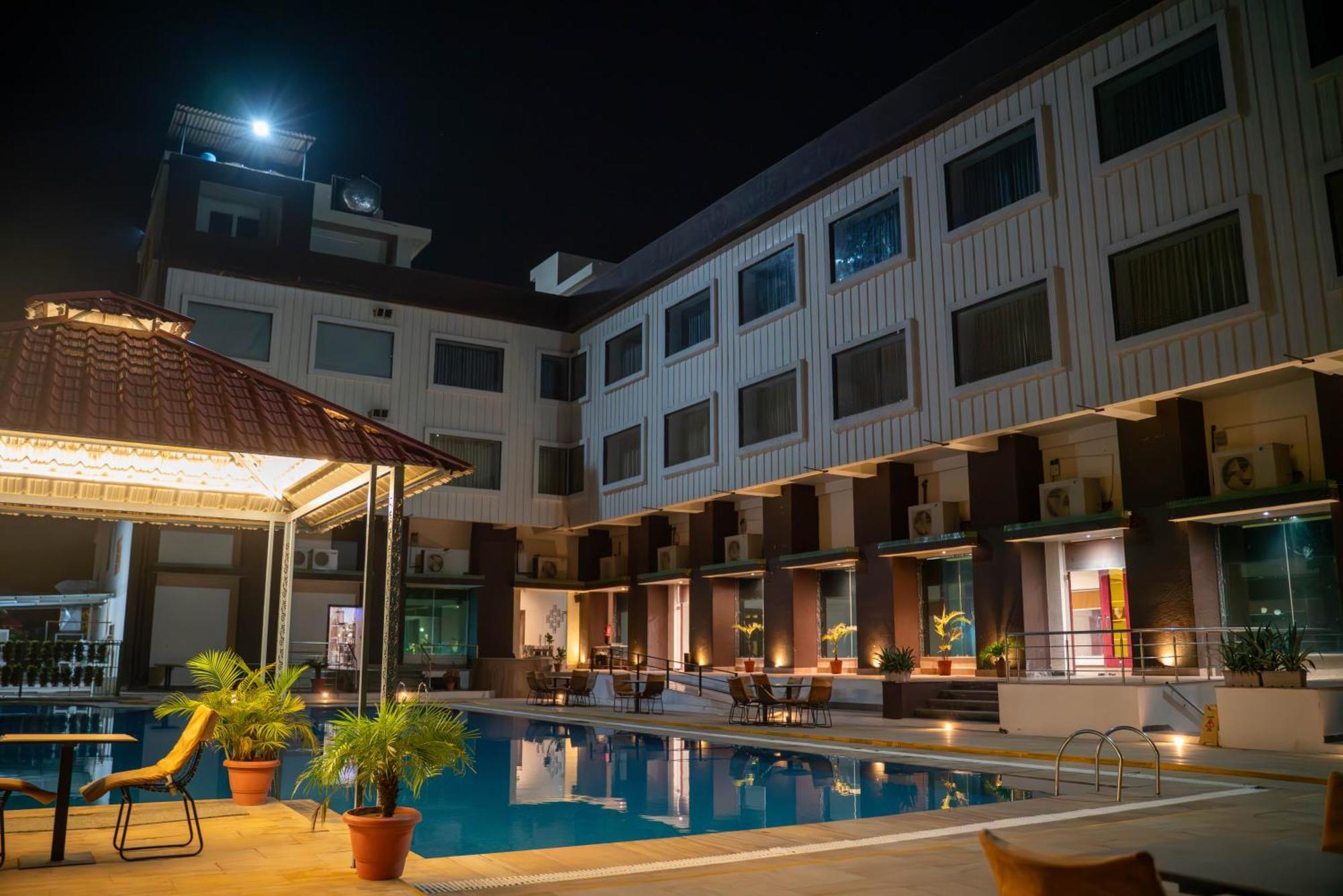 Mulberry Resort Pushkar Exterior foto